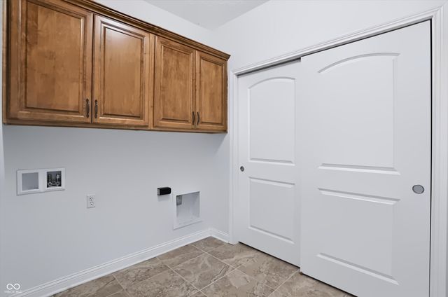 4581 Lexington Row, Greenwood, IN 46143