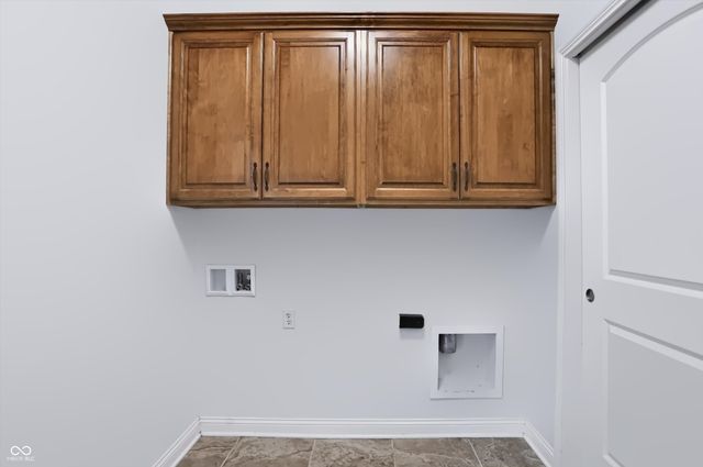 4581 Lexington Row, Greenwood, IN 46143