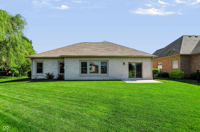4581 Lexington Row, Greenwood, IN 46143