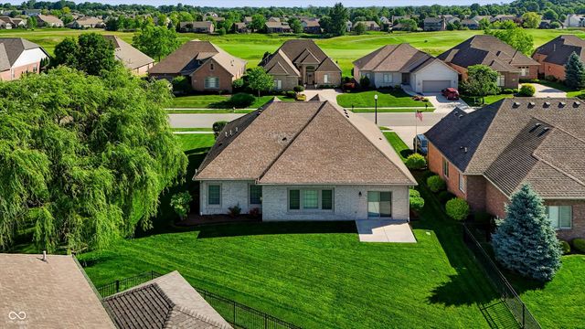 4581 Lexington Row, Greenwood, IN 46143