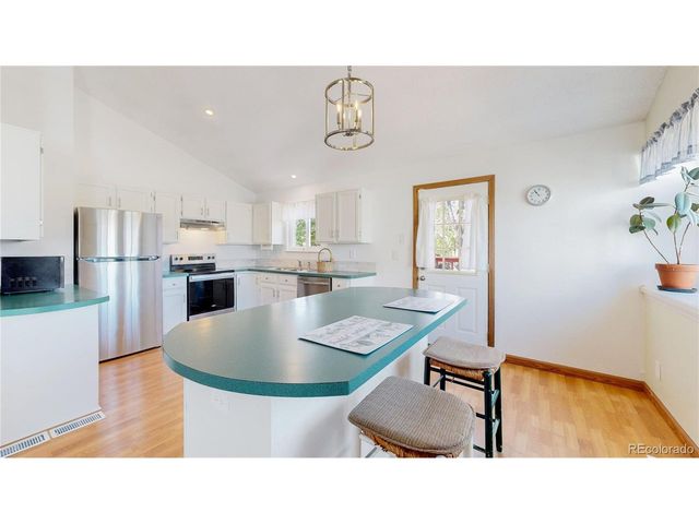 3663 S Flanders St, Aurora, CO 80013