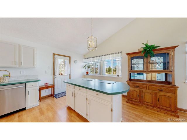 3663 S Flanders St, Aurora, CO 80013