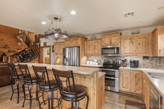 73785 S 340 Road, Wagoner, OK 74467