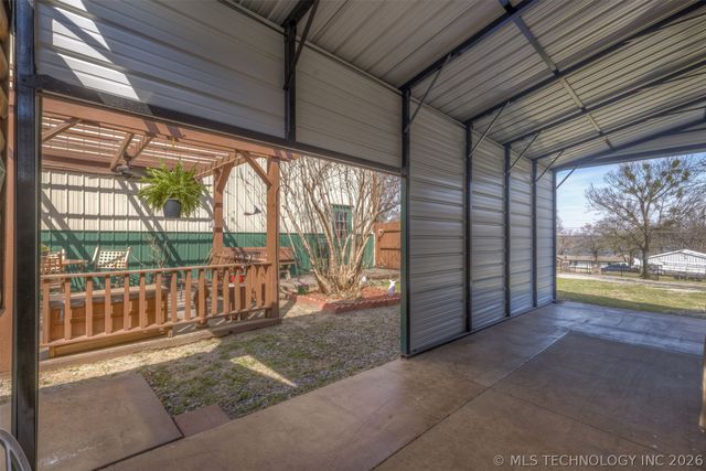 73785 S 340 Road, Wagoner, OK 74467