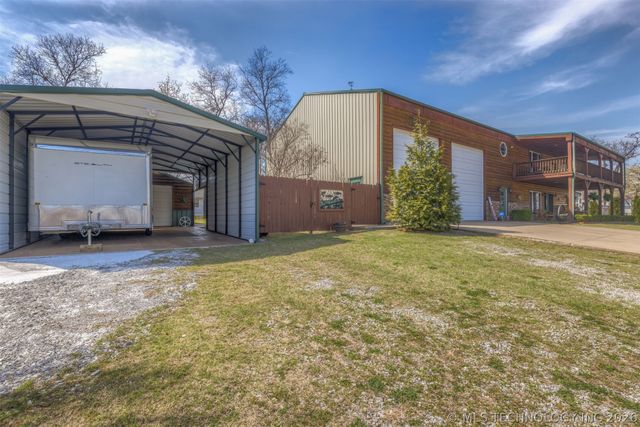 73785 S 340 Road, Wagoner, OK 74467