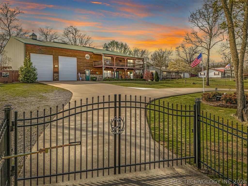 73785 S 340 Road, Wagoner, OK 74467