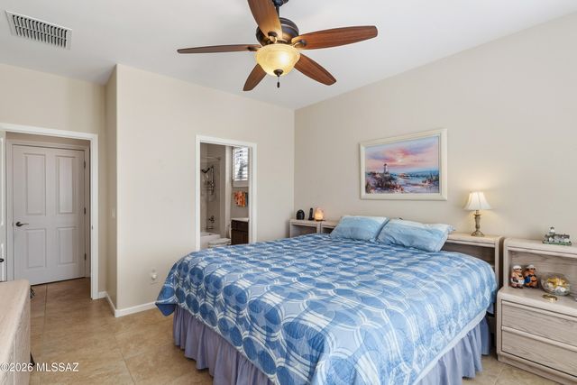 2209 E Bluejay Bluff Lane, Green Valley, AZ 85614