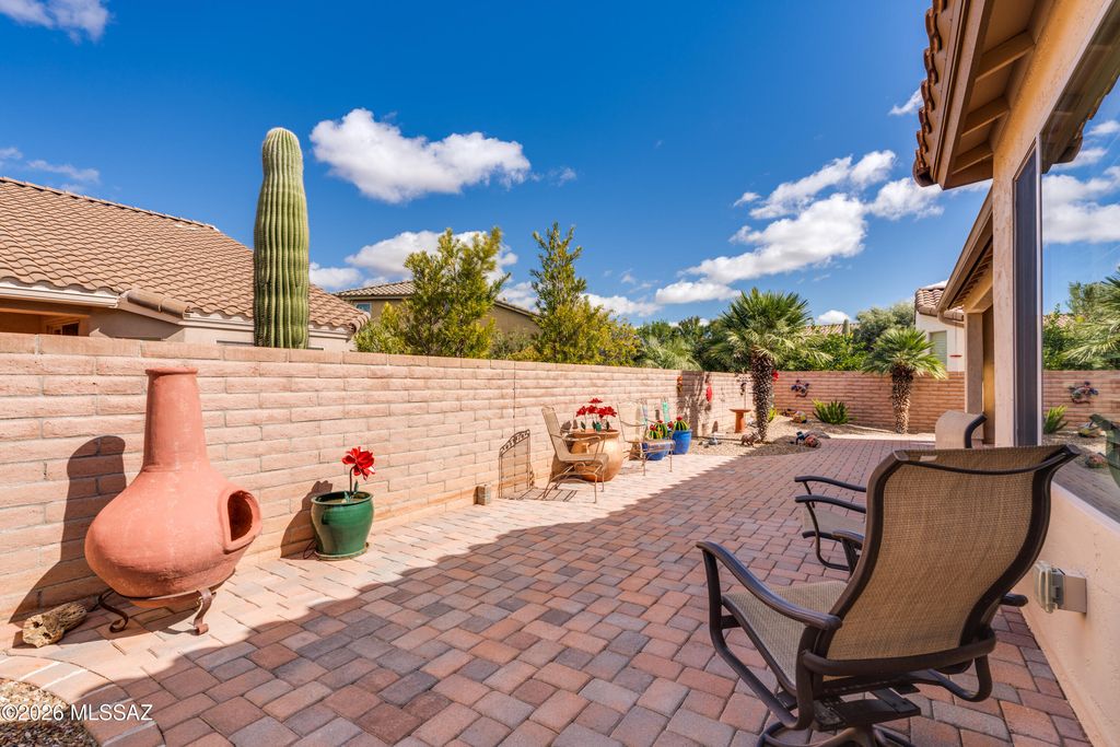 Image 42 of property listing at 2209 E Bluejay Bluff Lane, Green Valley, AZ 85614