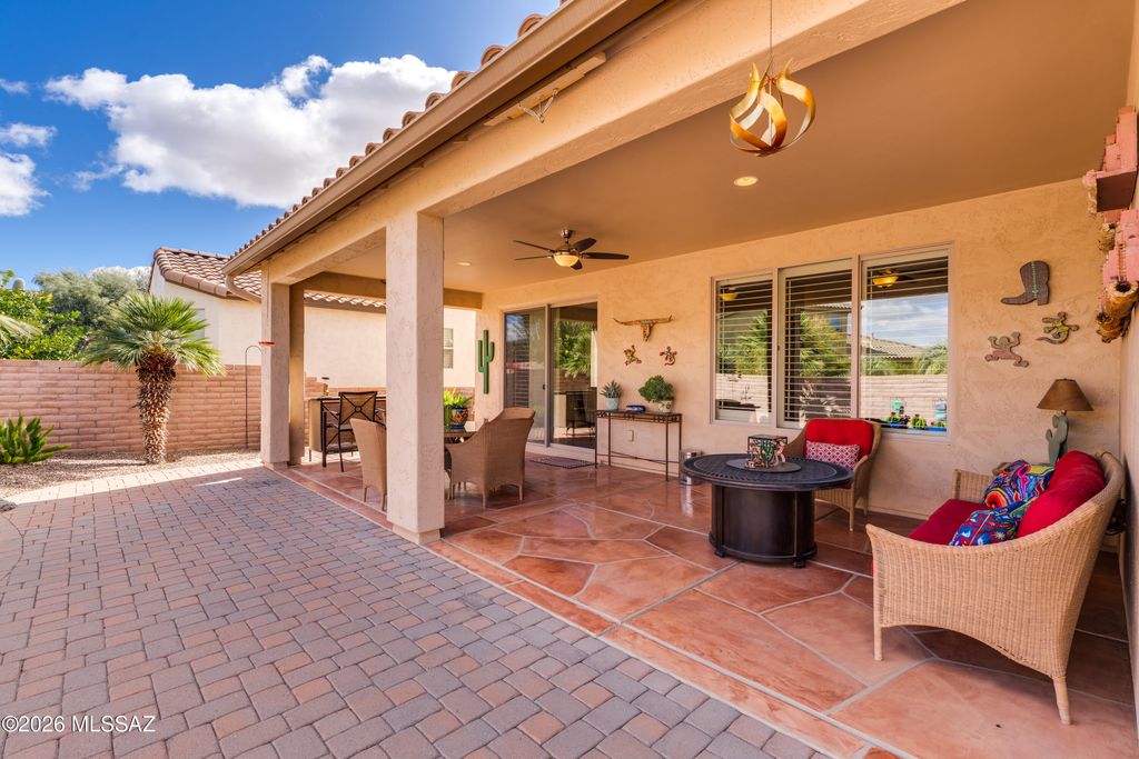 Image 46 of property listing at 2209 E Bluejay Bluff Lane, Green Valley, AZ 85614