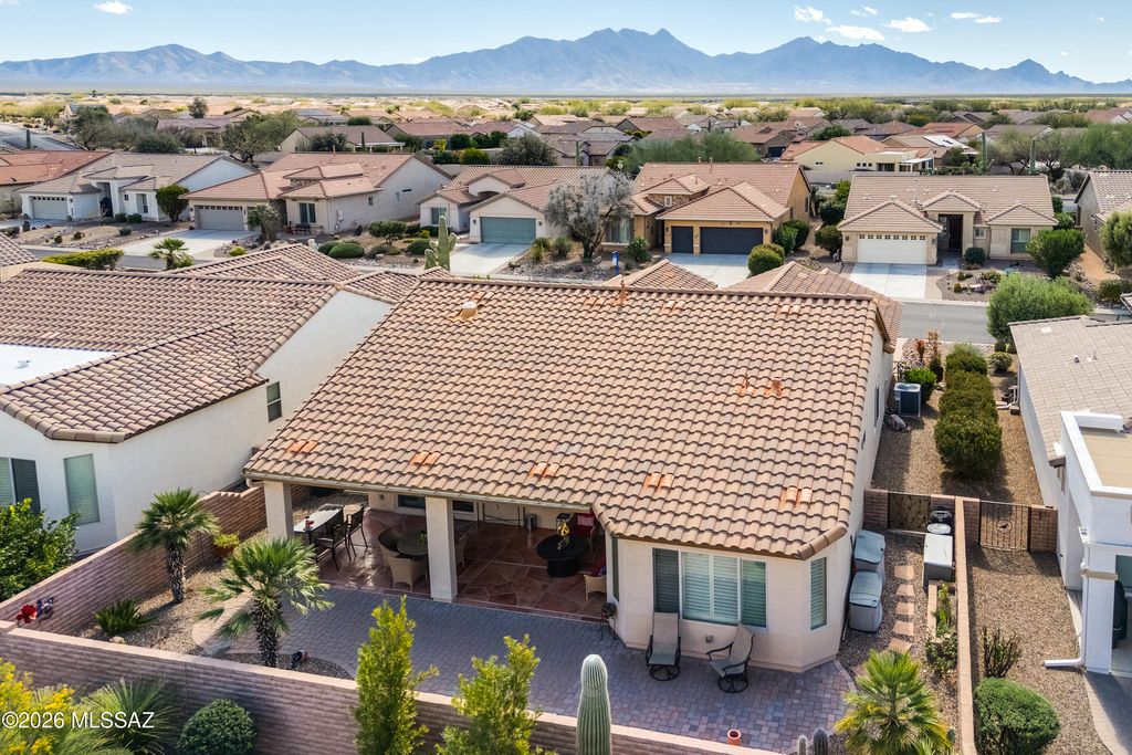 Image 48 of property listing at 2209 E Bluejay Bluff Lane, Green Valley, AZ 85614