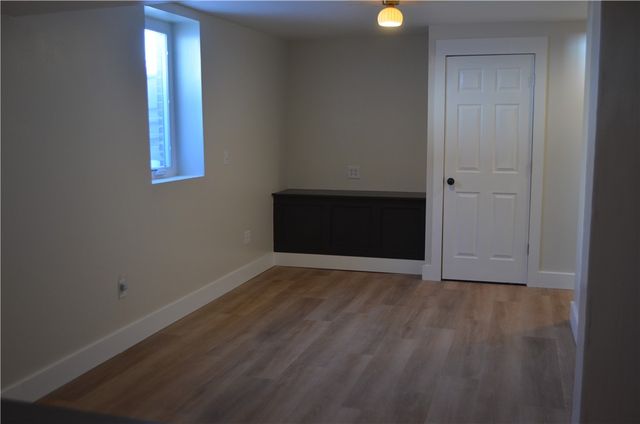 515 Galileo Dr, Rostraver, PA 15012