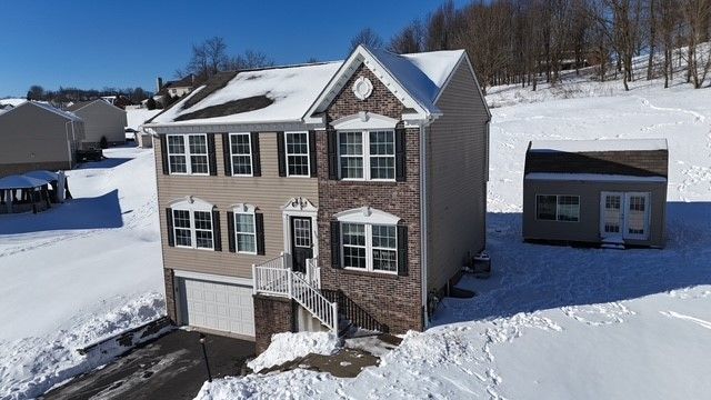 515 Galileo Dr, Rostraver, PA 15012