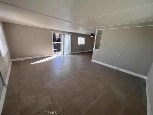 19127 Danbury, Hesperia, CA 92345