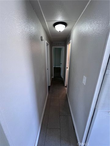 19127 Danbury, Hesperia, CA 92345