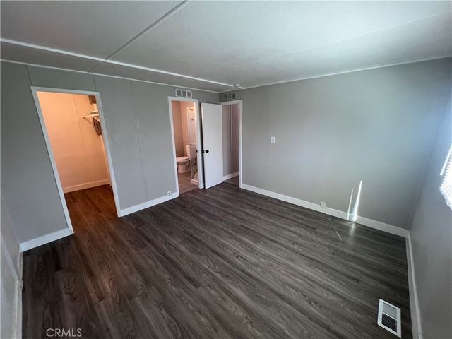 19127 Danbury, Hesperia, CA 92345