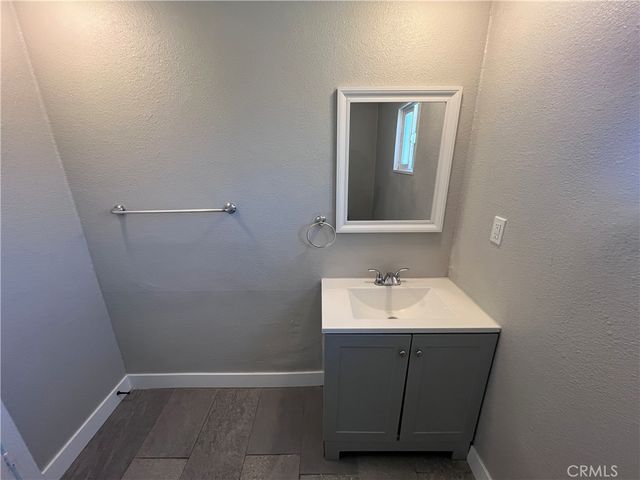 19127 Danbury, Hesperia, CA 92345