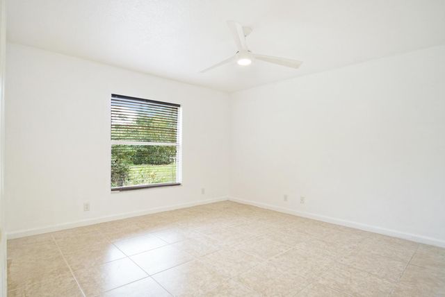 4483 SE Murray Cove Circle, Stuart, FL 34997