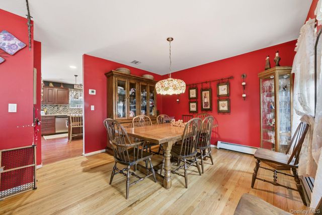 17 Holmes Avenue, Eastport, NY 11941