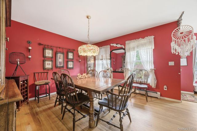 17 Holmes Avenue, Eastport, NY 11941