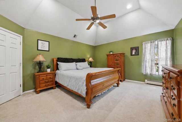 17 Holmes Avenue, Eastport, NY 11941