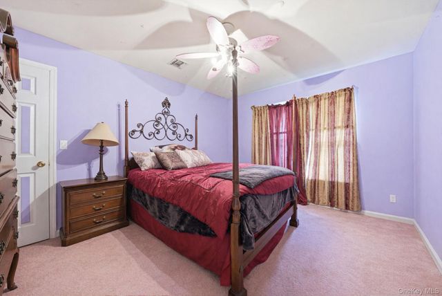 17 Holmes Avenue, Eastport, NY 11941