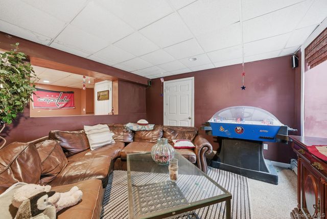 17 Holmes Avenue, Eastport, NY 11941