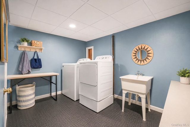 17 Holmes Avenue, Eastport, NY 11941