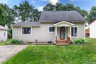 6129 Southward Avenue, Waterford, MI 48329