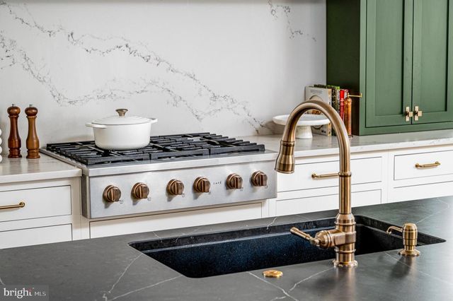 1404 TIMBER MILL LANE, West Chester, PA 19380