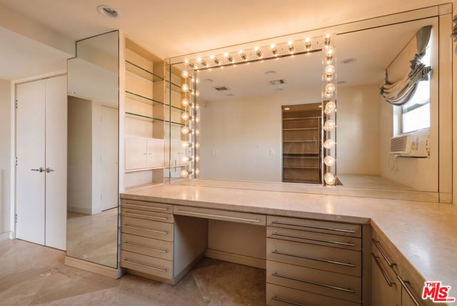 8787 Shoreham Drive 407, West Hollywood, CA 90069