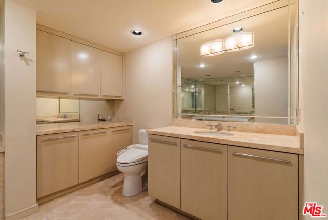 8787 Shoreham Drive 407, West Hollywood, CA 90069
