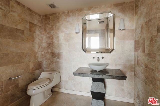 8787 Shoreham Drive 407, West Hollywood, CA 90069