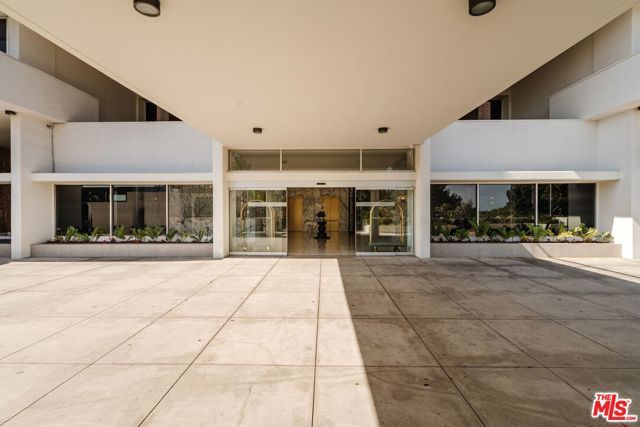 8787 Shoreham Drive 407, West Hollywood, CA 90069
