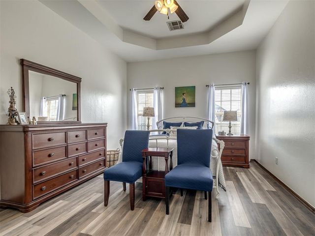 705 N White Tail Way, Mustang, OK 73064
