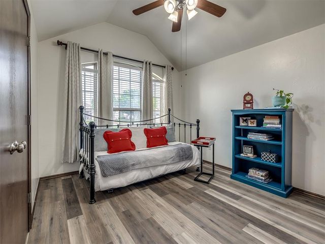 705 N White Tail Way, Mustang, OK 73064