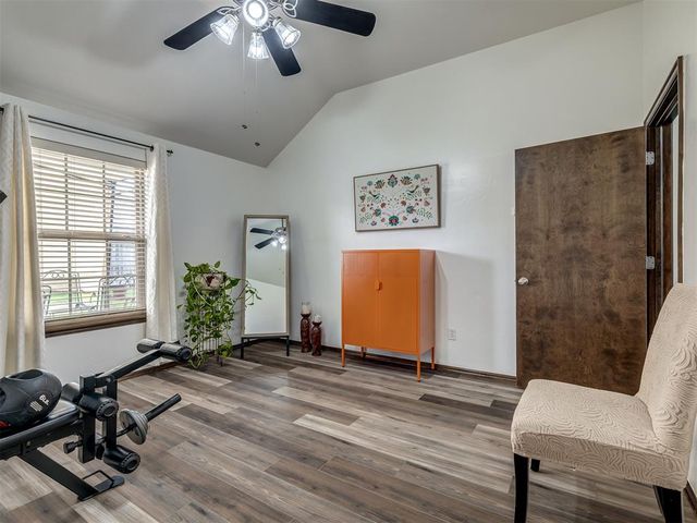 705 N White Tail Way, Mustang, OK 73064