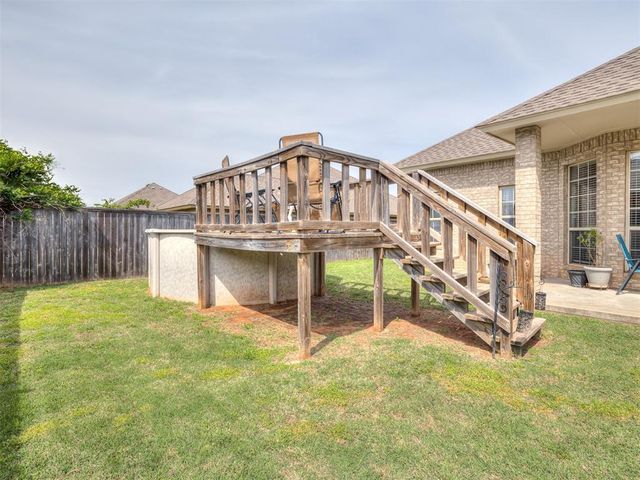 705 N White Tail Way, Mustang, OK 73064