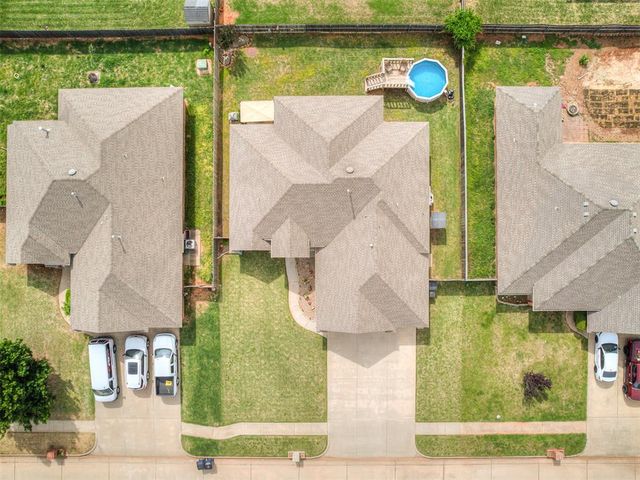 705 N White Tail Way, Mustang, OK 73064