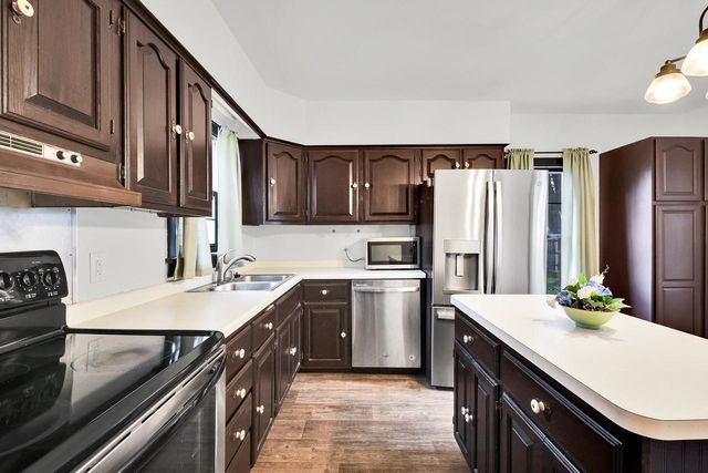 19 Elm STREET, Fort Atkinson, WI 53538
