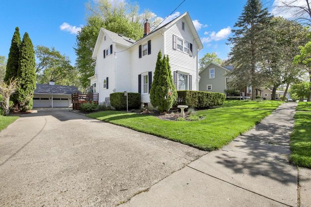 19 Elm STREET, Fort Atkinson, WI 53538