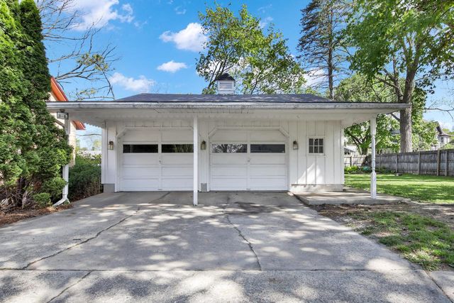 19 Elm STREET, Fort Atkinson, WI 53538