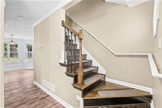 2708 Lake Park Ridge E, Acworth, GA 30101