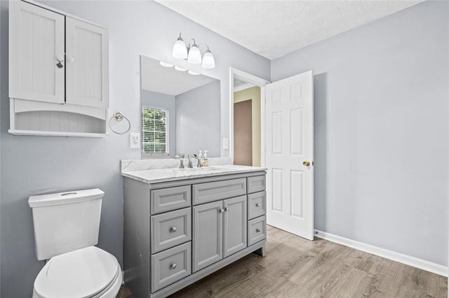 2708 Lake Park Ridge E, Acworth, GA 30101