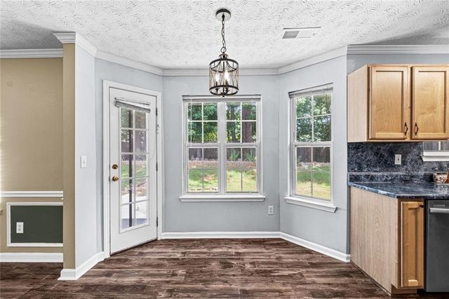 2708 Lake Park Ridge E, Acworth, GA 30101