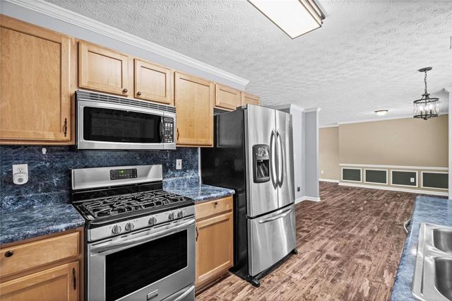 2708 Lake Park Ridge E, Acworth, GA 30101