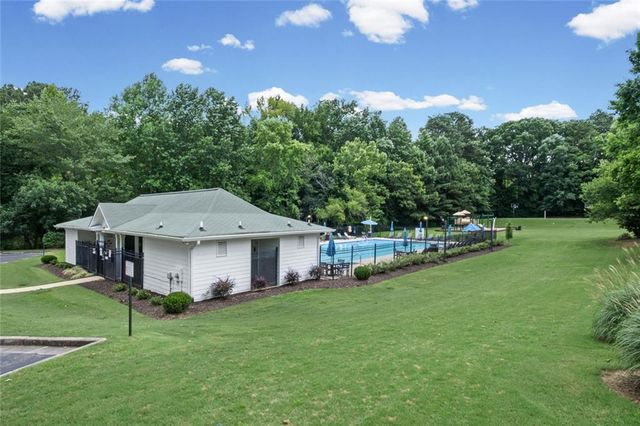 2708 Lake Park Ridge E, Acworth, GA 30101
