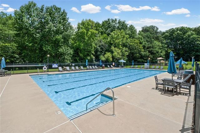 2708 Lake Park Ridge E, Acworth, GA 30101