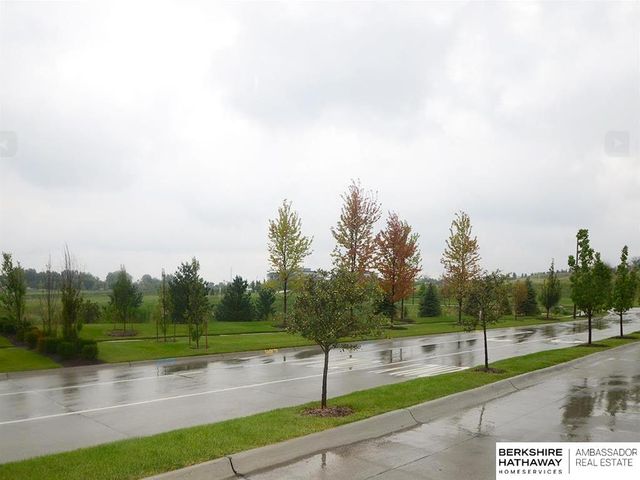 1507 S 127 Street, Omaha, NE 68144