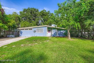 794 LA MARCHE Drive, Jacksonville, FL 32205