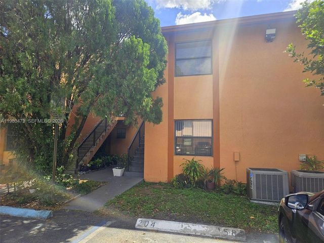 6425 W 27th Ct 104-6, Hialeah, FL 33016